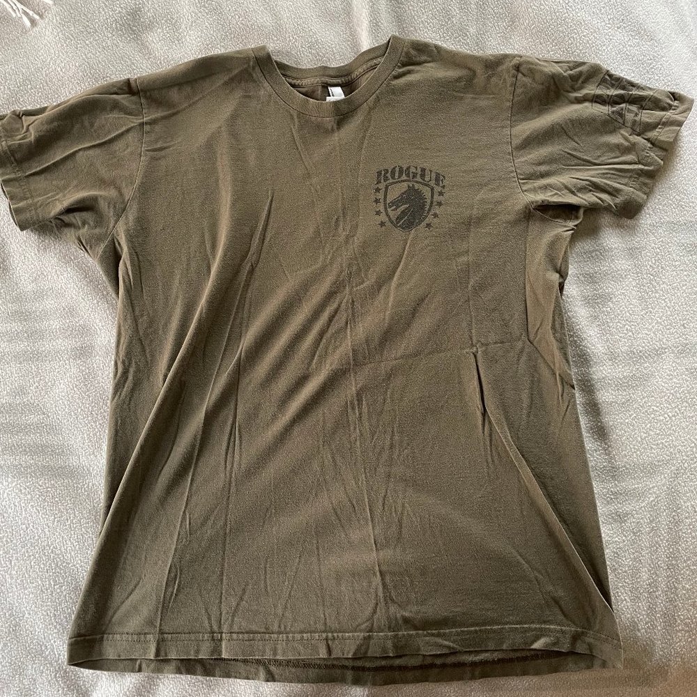 Rouge "Dark Horse" shirt